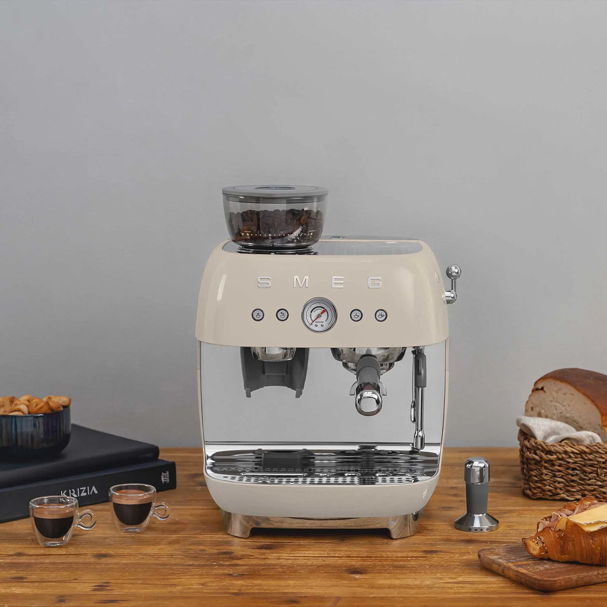 Espresso Machine with Filter Holder